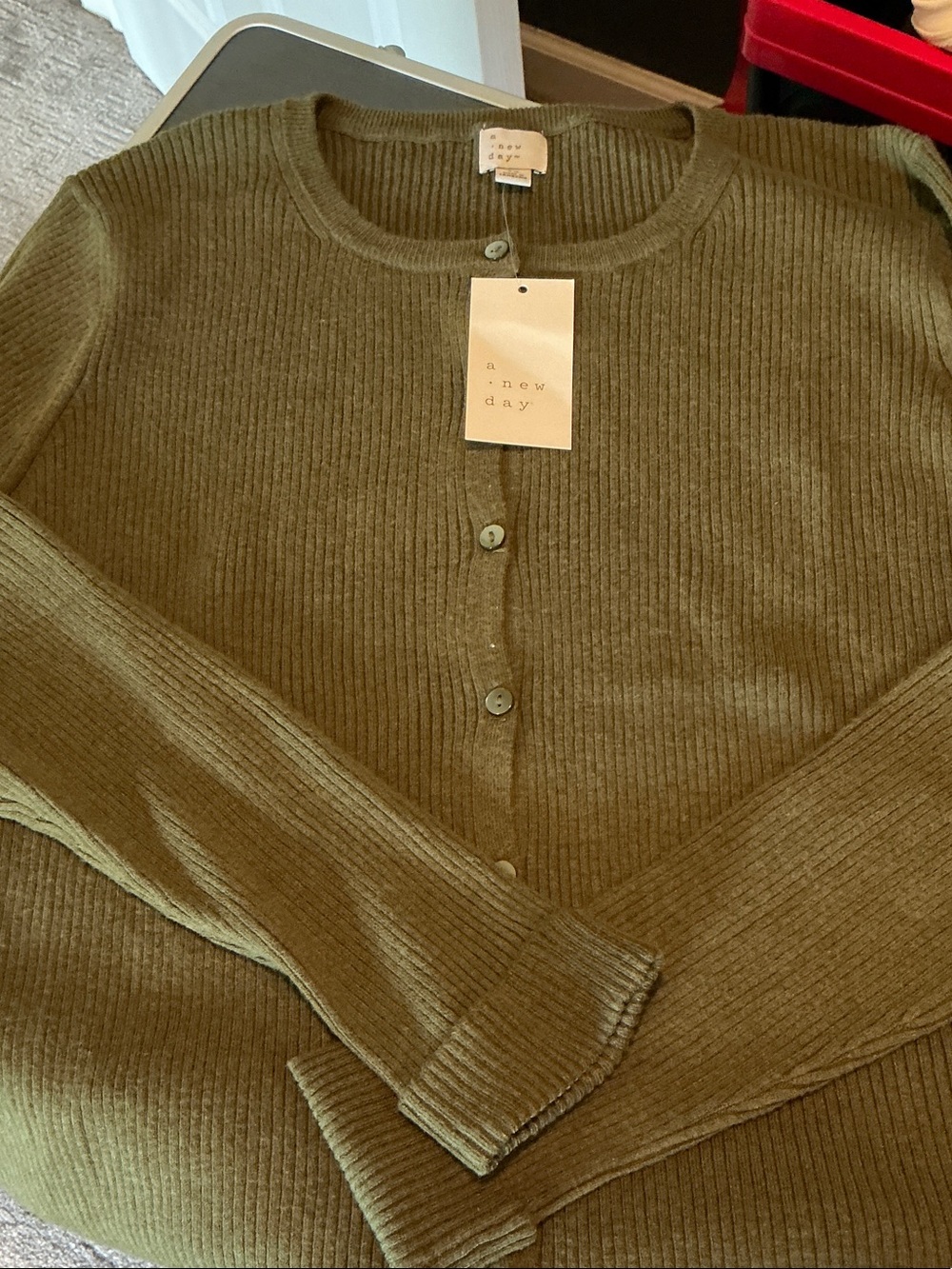 Olive Green Ribbed Button-Front Cardigan - Picture 2 of 6